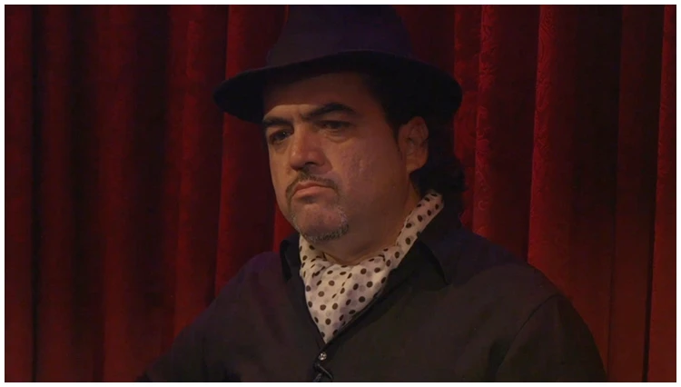 Debajo (Gimmick e Instrucciones Online) de Juan Luis Rubiales - Imagen 5